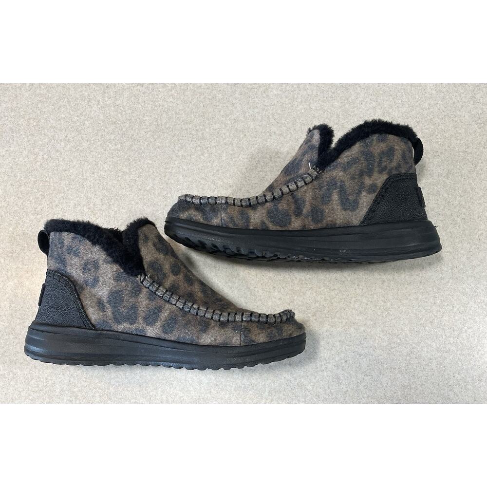 Hey Dude Denny Leo Nut Boots Slip On Booties Women’s Sz 7 Leopard Print Faux Fur - Picture 5 of 11